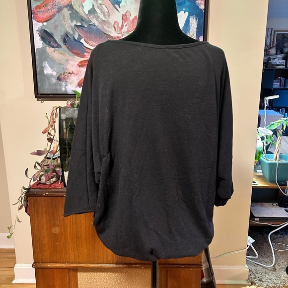 NEVADA Black Slouch Tee - Picture 2 of 2